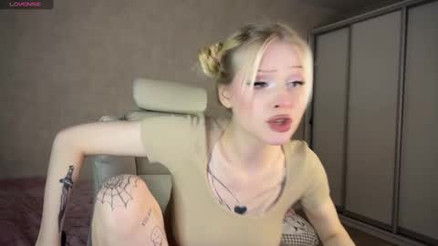 Snapshot of sweetielis chatting on March 2025 05:02:01 PM sweetie Lisa3 online show from March 2025 05:02:01 PM