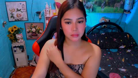 Nicole online show from January 2025 09:18:02 PM