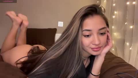 Snapshot of sweetiesoul chatting on January 2025 05:42:02 PM sweetiesoul online show from January 2025 05:42:02 PM