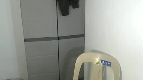 Snapshot of sweetiie_caren chatting on February 2026 04:31:01 AM CAREN online show from February 2026 04:31:01 AM