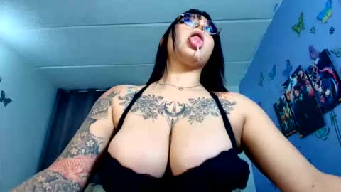 Isabella online show from March 2026 04:45:02 AM