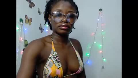 Snapshot of sweetjuicyclit chatting on June 2026 11:57:02 PM zuri online show from June 2026 11:57:02 PM