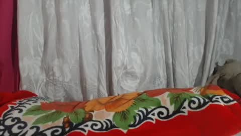 Snapshot of sweetlatinakim chatting on February 2025 06:32:02 AM Camilo online show from February 2025 06:32:02 AM