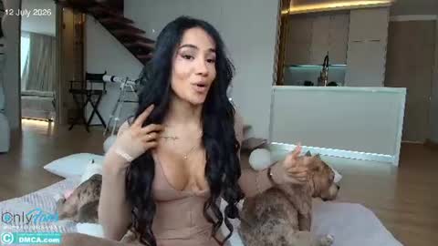 Snapshot of sweetlaurasaenz chatting on July 2026 03:03:01 PM Laura Saenz Geminis online show from July 2026 03:03:01 PM