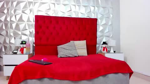 Lauren online show from November 2025 05:38:01 AM