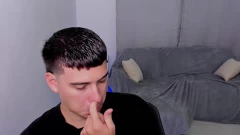 Snapshot of sweetlian_04 chatting on March 2025 02:46:02 AM Lian online show from March 2025 02:46:02 AM