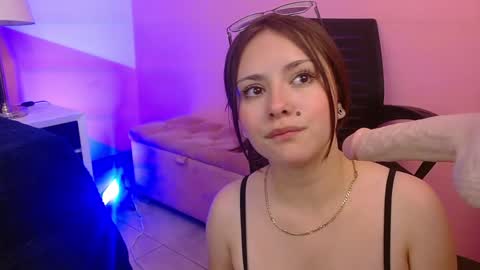 Snapshot of sweetlu_gh chatting on January 2025 01:26:02 AM Sweetlu online show from January 2025 01:26:02 AM