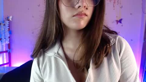 Snapshot of sweetlu_gh chatting on October 2025 07:25:02 PM Sweetlu online show from October 2025 07:25:02 PM