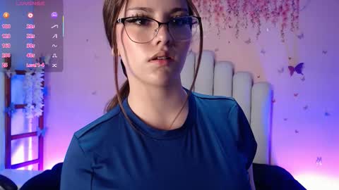 Snapshot of sweetlu_gh chatting on October 2025 07:35:02 PM Sweetlu online show from October 2025 07:35:02 PM