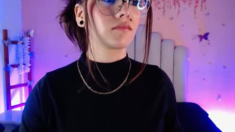 Snapshot of sweetlu_gh chatting on October 2025 07:27:02 PM Sweetlu online show from October 2025 07:27:02 PM