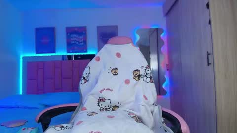 SweetLune online show from September 2025 07:18:02 PM