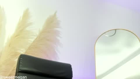 La  online show from May 2026 04:54:01 AM