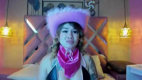 Snapshot of sweetmichel_ chatting on October 2025 04:02:01 PM SweetMichel online show from October 2025 04:02:01 PM