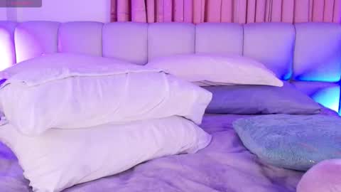 Snapshot of sweetmoon13 chatting on October 2025 08:33:01 PM LUNA online show from October 2025 08:33:01 PM