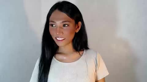 Nia online show from October 2025 11:44:02 AM