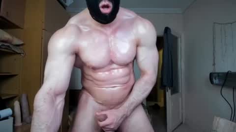 Snapshot of sweetmuscles_boy chatting on June 2026 07:07:01 PM Lorenzo online show from June 2026 07:07:01 PM