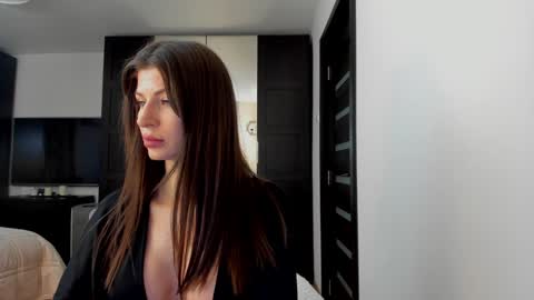 Snapshot of sweetndcrazy chatting on January 2025 07:31:01 AM Nicole online show from January 2025 07:31:01 AM