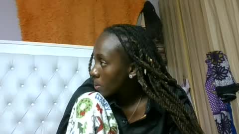 Novah girlie online show from June 2026 08:35:02 PM