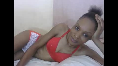 Snapshot of sweetpetite254 chatting on September 2025 07:02:01 AM ESTHER online show from September 2025 07:02:01 AM