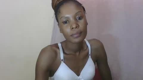 ESTHER online show from June 2026 12:33:01 PM