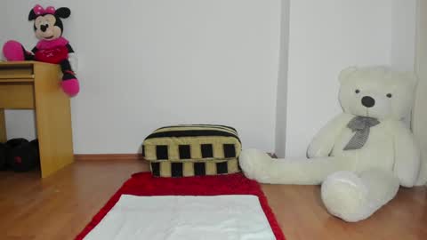 Snapshot of sweetpussymilf02 chatting on January 2025 08:09:01 AM Anne online show from January 2025 08:09:01 AM