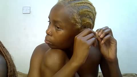 Snapshot of sweetrall chatting on February 2026 12:46:02 PM Lilly online show from February 2026 12:46:02 PM