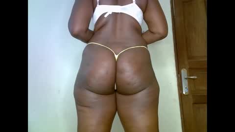 sweetrenne online show from February 2025 12:25:02 PM