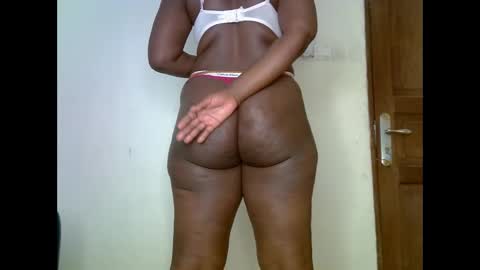 sweetrenne online show from February 2025 05:02:01 AM