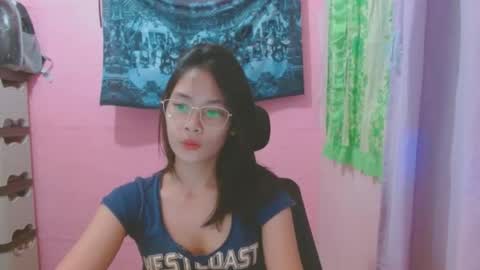 Mia online show from July 2026 07:01:01 AM