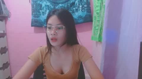 Mia online show from July 2026 06:11:01 AM