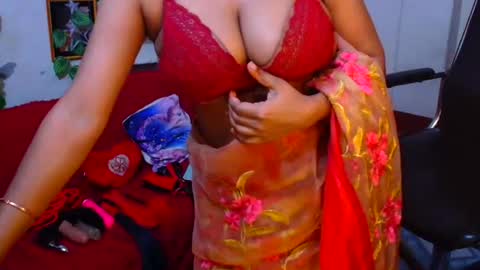 Snapshot of sweetsour18 chatting on March 2026 11:44:02 AM SweetSour online show from March 2026 11:44:02 AM