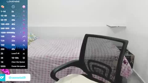 lili online show from January 2025 03:49:02 AM