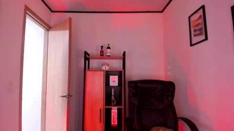 Snapshot of sweett_lust chatting on February 2026 06:26:01 AM sweett_lust online show from February 2026 06:26:01 AM