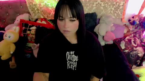Snapshot of sweett_martina chatting on May 2026 11:02:02 PM martina online show from May 2026 11:02:02 PM