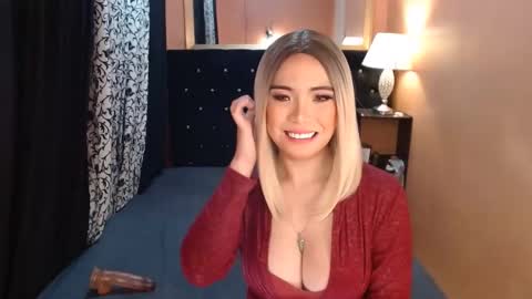 Snapshot of sweettrixiee chatting on December 2024 06:01:02 AM Ms trixiee online show from December 2024 06:01:02 AM