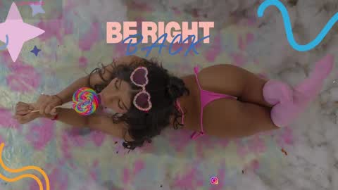 sweetviolet___ online show from April 2026 12:22:02 PM