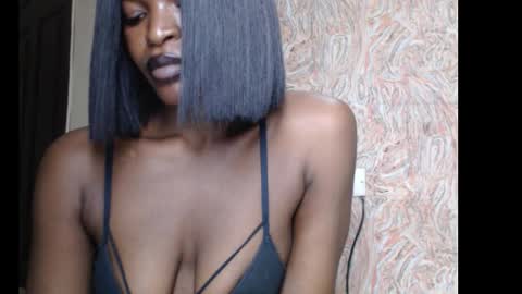sweetxxboobsx online show from September 2025 12:45:02 AM