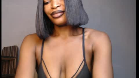 sweetxxboobsx online show from April 2026 07:00:01 AM
