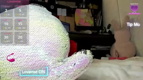 Snapshot of sweety_cum chatting on April 2026 08:33:01 PM Mia online show from April 2026 08:33:01 PM