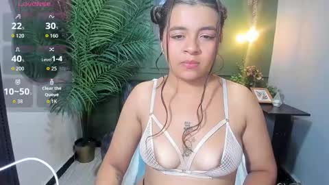 Emma online show from November 2025 07:13:01 PM
