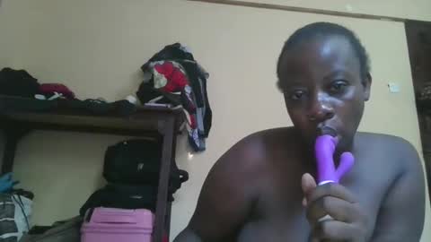 sweetyass25 online show from November 2025 09:17:02 AM