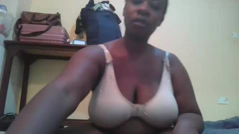 sweetyass25 online show from May 2026 04:30:02 AM