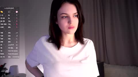 Astrid online show from February 2026 06:06:02 PM