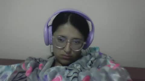 sweetyypeach online show from February 2025 05:21:02 AM