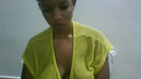 sweetz_candice online show from October 2025 03:01:02 PM