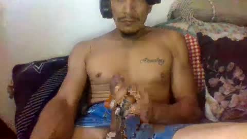 Snapshot of sweezybrown1 chatting on October 2025 06:38:02 PM MR. SWEEZY online show from October 2025 06:38:02 PM