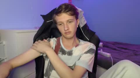 Snapshot of swetieecharmm chatting on January 2026 07:52:01 PM Cat online show from January 2026 07:52:01 PM