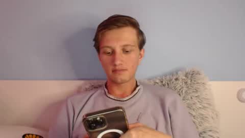 Snapshot of swetieecharmm chatting on February 2026 08:57:02 PM Cat online show from February 2026 08:57:02 PM