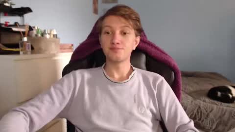 Snapshot of swetieecharmm chatting on February 2026 09:24:02 AM Cat online show from February 2026 09:24:02 AM