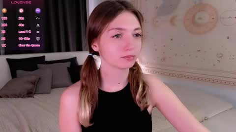 Snapshot of swettymolly chatting on September 2025 10:31:02 AM swettymolly online show from September 2025 10:31:02 AM